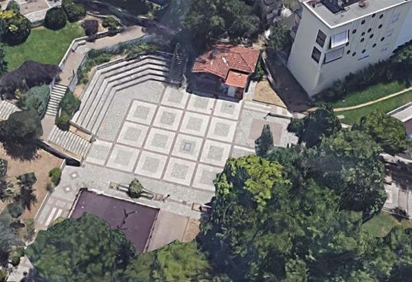 Πλατεία (πάρκο) Μεγάλου Αλεξάνδρου, Μετέωρα 