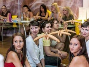 Στη Μολδαβία λειτουργούν σχολές στοματικού έρωτα