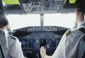 Σε ψυχολογική αξιολόγηση θα υποβάλλονται οι πιλότοι από τις αεροπορικές εταιρίες