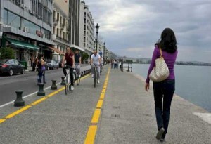 Υπουργείο Περιβάλλοντος: Προσωρινοί ποδηλατόδρομοι εξπρές στην Ελλάδα στο πρότυπο πόλεων του εξωτερικού
