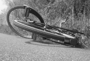 Νάουσα: Δωδεκάχρονο παιδί με ποδήλατο, παρασύρθηκε από αυτοκίνητο. Μεταφέρθηκε στο Ιπποκράτειο