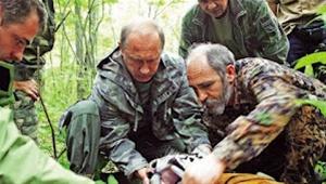 «Μαϊμού» τα βίντεο του Πούτιν με τις τίγρεις