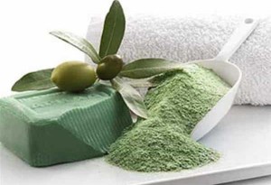 Πράσινο σαπούνι: 5 χρήσεις που θα σας λύσουν τα χέρια