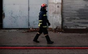 Θεσσαλονίκη: Μία ακόμη φωτιά σε σπίτι χωρίς ρεύμα