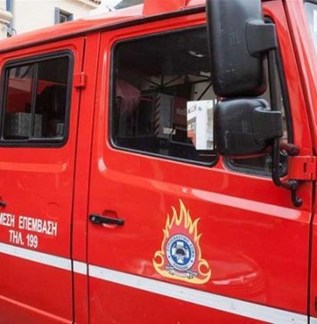 Θεσσαλονίκη: Φωτιά σε κατάστημα στο κέντρο της πόλης
