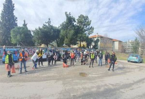 Θεσσαλονίκη: Ένα μεγάλο μπράβο στους εθελοντές για τον καθαρισμό στη Νέα Κρήνη και το ρέμα της Τούμπας!