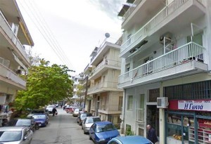 Θεσσαλονίκη: Νεκρός ένας άνδρας 33 ετών που έπεσε από μπαλκόνι  2ου ορόφου