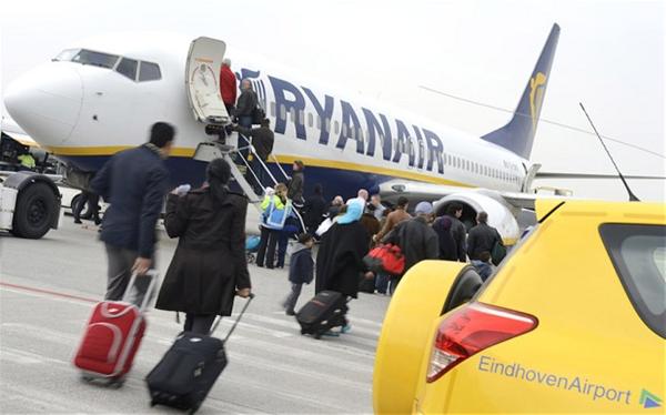 Ryanair: 100.000 θέσεις των 5 ευρώ