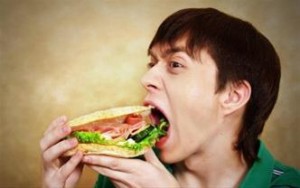 Μασώντας περισσότερο, τρώτε λιγότερο