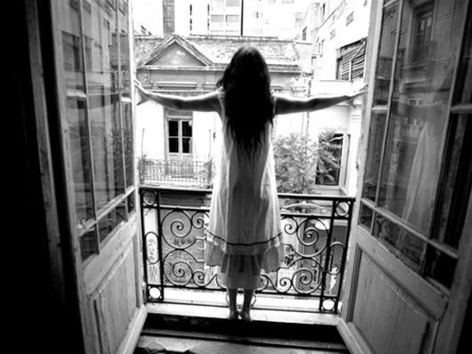 «Το Κορίτσι μέσα στο Σπίτι» στο Μπενσουσάν Χαν (παράταση)