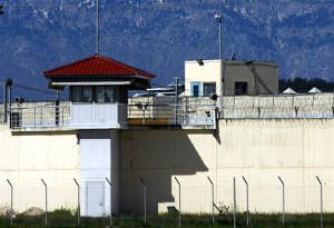 Νεκρός Έλληνας κρατούμενους στις φυλακές Τρικάλων μετά από καβγά