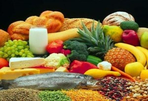 Ερευνα: Ποιες τροφές αυξάνουν τον κίνδυνο εγκεφαλικού και ποιες μας ωφελούν