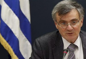 Τσιόδρας: Ναι στη χρήση μάσκας σε κλειστούς χώρους - Πώς να την φοράτε και να την πλένετε