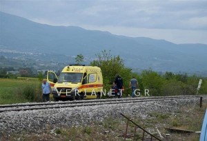 Tρίλοφος Ημαθίας: Τρένο παρέσυρε Ι.Χ. αγροτικό αυτοκίνητο. Δύο νεκροί. Η ανακοίνωση της αστυνομίας
