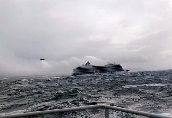 Viking Sky: Επαναλειτούργησαν σήμερα το πρωί τρεις από τις τέσσερις μηχανές του  πλοίου. Δραματική εκκένωση του πλοίου: Video