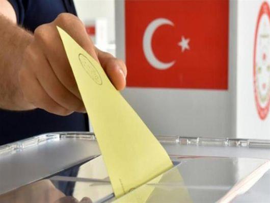 Εκλογές στην Τουρκία: Oι δημοσκοπήσεις πριν τις κάλπες μιλάνε...