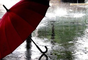 Βροχερός ο καιρός με καταιγίδες σήμερα Τρίτη 16 Ιουλίου στην Θεσσαλονίκη