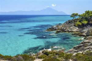 Lonely Planet: Ακατοίκητα νησιά της Χαλκιδικής!  στους 8 καλύτερους προορισμούς στον κόσμο  για αποτοξίνωση από την τεχνολογία
