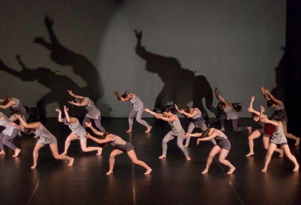 Παράσταση Σύγχρονου Χορού VOICES στο Θέατρο Εταιρίας Μακεδονικών Σπουδών