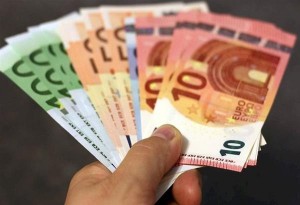Πότε πληρώνονται τα επιδόματα 800 και 534 ευρώ για τις αναστολές Νοεμβρίου και Δεκεμβρίου