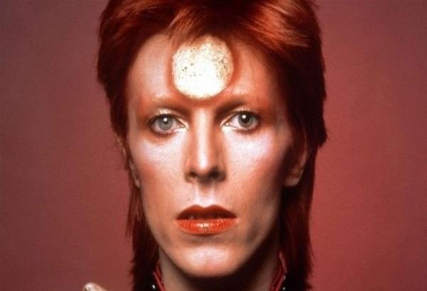«Stardust»: Στη δημοσιότητα το επίσημο trailer της ταινίας για τον David Bowie