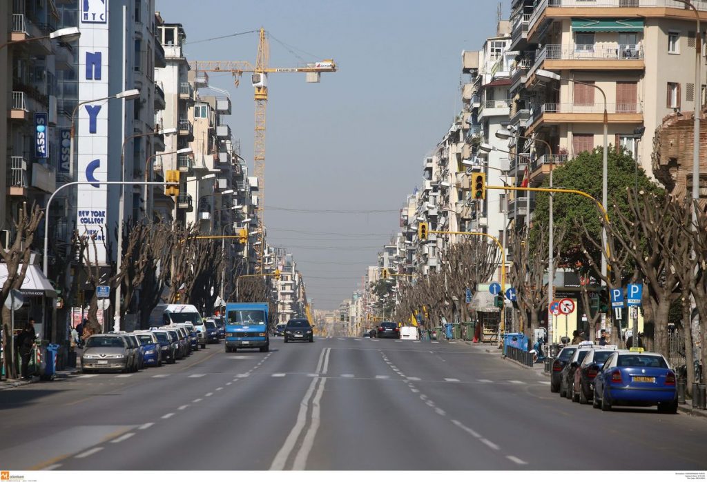 Δρόμος με ταξί και ΙΧ στη Θεσσαλονίκη