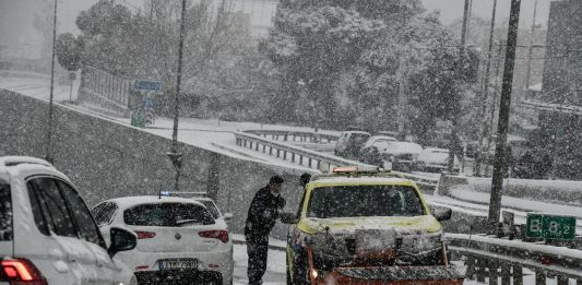 Χιονόπτωση στην Αττική Οδό, Δευτέρα 24 Ιανουαρίου 2022.