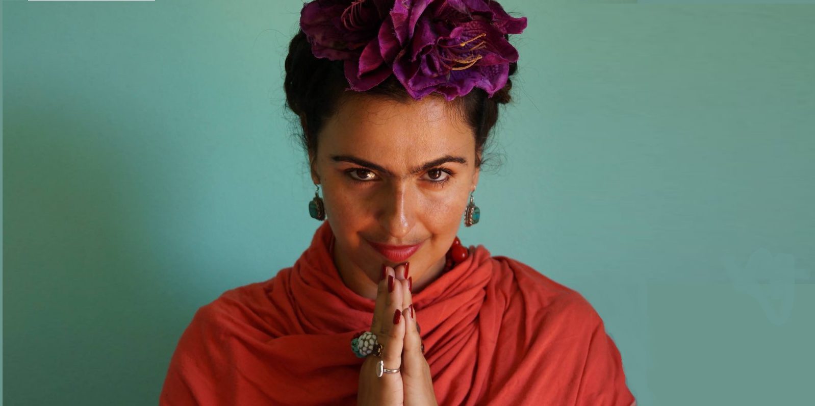 Κατερίνα Δαμβόγλου στην παράσταση Frida Κι Άλλο