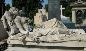 Κοιμωμένη, 1877-78. Μάρμαρο, 77 Χ 178 Χ 76 εκ. Αθήνα, Α΄ Νεκροταφείο. © Φωτογραφίας Αλεξάνδρα Γουλάκη-Βουτυρά