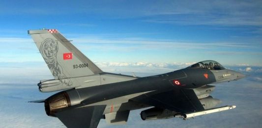 Τουρκικό πολεμικό μαχητικό αεροπλάνο