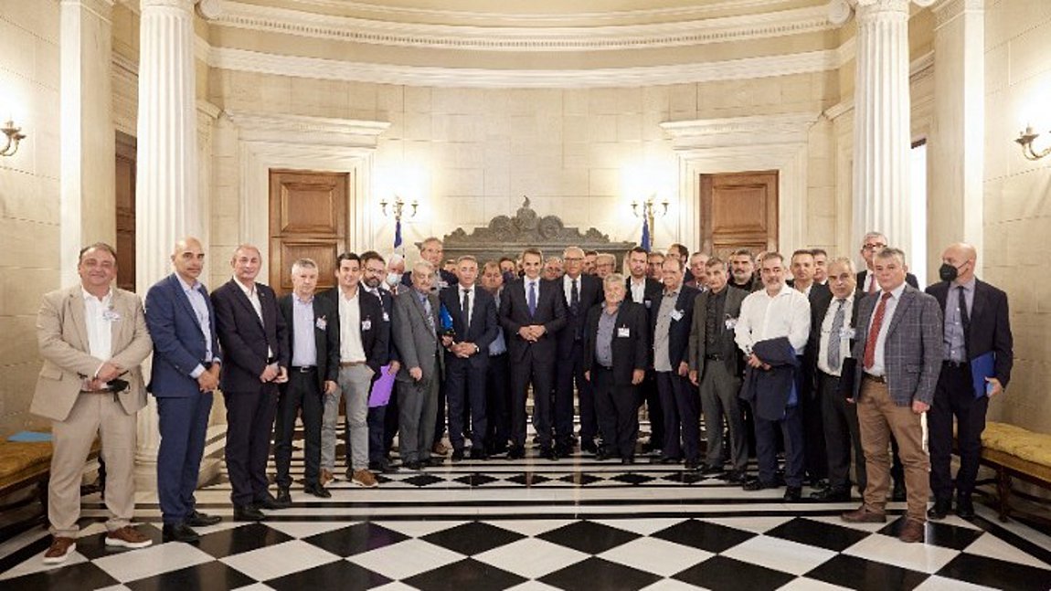 Συνάντηση του πρωθυπουργού με τους 33 δημάρχους του Δικτύου Ορεινών Δήμων