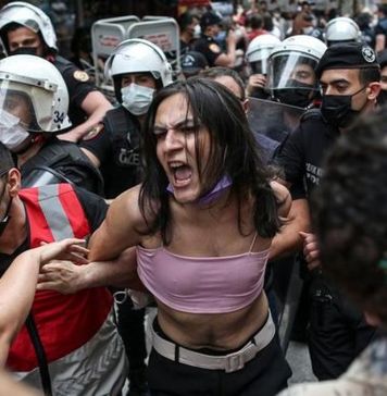 Συλλήψεις στο Pride της Κωνσταντινούπολης