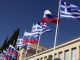 Ελληνικές και ρωσικές σημαίες