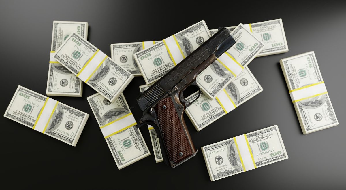 Λεφτά και όπλο