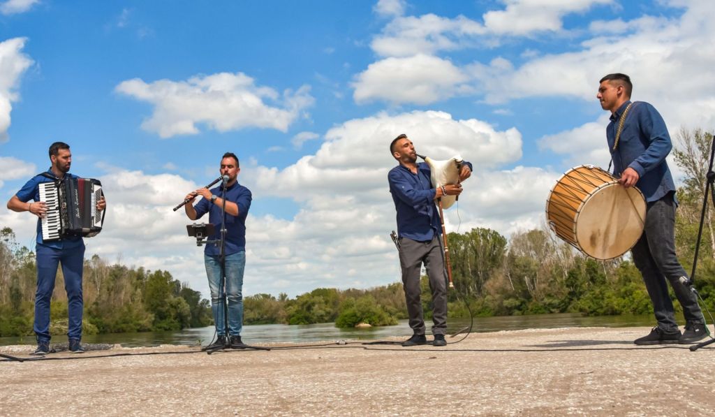 Εβρίτικη Ζυγιά | Το παραδοσιακό μουσικό συγκρότημα 