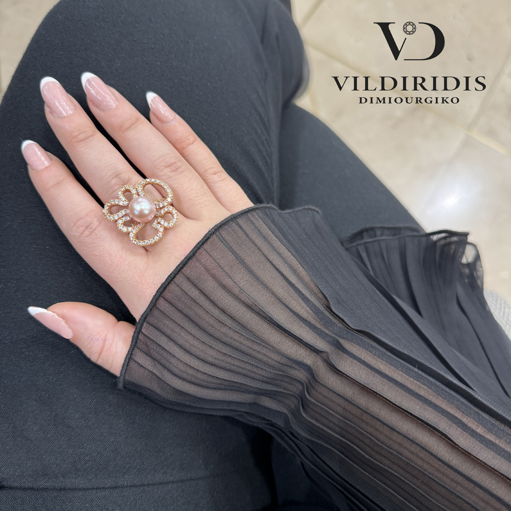 Dimiourgiko Vildiridis - Anna Vildiridi & Co Δαχτυλίδι λουλούδι σε ροζ χρυσό με διαμάντια και ροζ μαργαριτάρι γλυκού νερού