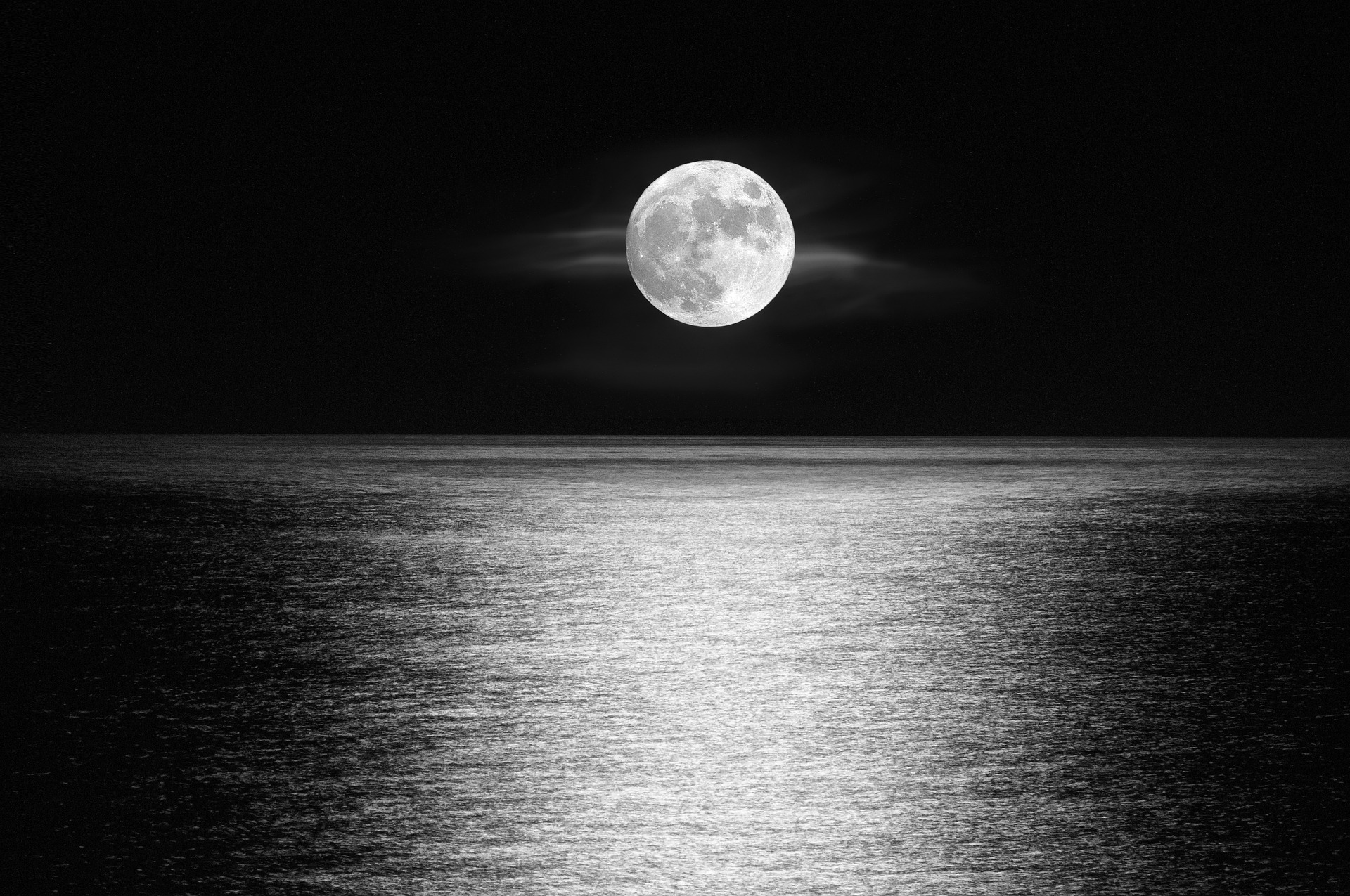 Σελήνη, φεγγάρι, θάλασσα